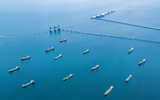 Phương Tây vui mừng quá sớm khi dầu thô Nga vẫn ào ạt chảy ra nước ngoài
