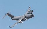 Hàng chục vận tải cơ C-17 của Mỹ hạ cánh xuống Trung Đông trong thời gian ngắn