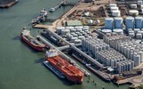 Giá dầu thế giới giảm mạnh bất chấp nỗ lực của Nga và Saudi Arabia