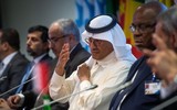 Saudi Arabia 'giật mình' khi giá dầu giảm mạnh bất chấp cắt giảm sản lượng