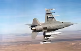 Tên lửa AIM-120 AMRAAM trên tiêm kích F-16 gây nguy cơ lớn cho Không quân Nga