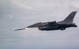Tên lửa AIM-120 AMRAAM trên tiêm kích F-16 gây nguy cơ lớn cho Không quân Nga