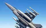 Tên lửa AIM-120 AMRAAM trên tiêm kích F-16 gây nguy cơ lớn cho Không quân Nga