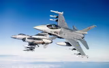 Tên lửa AIM-120 AMRAAM trên tiêm kích F-16 gây nguy cơ lớn cho Không quân Nga