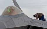 Vì sao tiêm kích F-22 Raptor không trở thành máy bay chiến đấu tấn công hạt nhân của Mỹ?