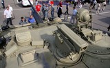 'Taxi chiến trường' BTR-90 Rostok 'độc nhất vô nhị' của Nga bị binh lính bỏ rơi 
