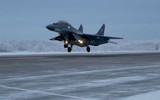 Tiêm kích MiG-29K và Su-33 'lên bờ dài hạn' hé lộ tình trạng tàu sân bay Đô đốc Kuznetsov