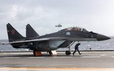 Tiêm kích MiG-29K và Su-33 'lên bờ dài hạn' hé lộ tình trạng tàu sân bay Đô đốc Kuznetsov
