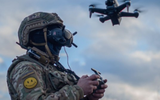 Ukraine sản xuất ồ ạt máy bay không người lái FPV nhưng thiếu phi công