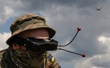 Ukraine sản xuất ồ ạt máy bay không người lái FPV nhưng thiếu phi công