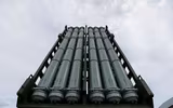 Bệ phóng S-350 Vityaz của Nga bị hỏng trong vụ trúng mìn hi hữu
