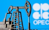 Ông Trump yêu cầu OPEC+ hạ giá dầu để giảm nguồn thu của Nga