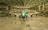 Không quân Mỹ gặp nguy khi Tập đoàn Boeing bán nhà máy sản xuất oanh tạc cơ B-52 
