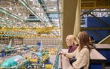 Không quân Mỹ gặp nguy khi Tập đoàn Boeing bán nhà máy sản xuất oanh tạc cơ B-52 