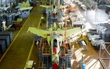 Tiêm kích Su-35 gây ấn tượng mạnh khi xuất hiện ở 'chế độ quái thú'
