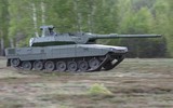 Hai bản nâng cấp của xe tăng Leopard 2 rơi vào thế 'đối đầu trực diện'