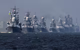 Hạm đội Baltic triển khai hàng chục tàu chiến sẵn sàng ngăn chặn EU bắt tàu chở dầu