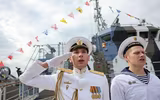 Hạm đội Baltic triển khai hàng chục tàu chiến sẵn sàng ngăn chặn EU bắt tàu chở dầu