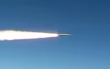 Vì sao ‘thú mỏ vịt’ Su-34 dù mang được nhưng lại khó phóng tên lửa siêu thanh ‘dao găm’ Kinzhal?