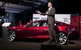 Tỷ phú Elon Musk nguy cơ mất chức CEO Tesla ngay khi rời chính phủ Mỹ