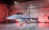 Hệ thống tác chiến điện tử IVEWS giúp tiêm kích F-16 'miễn nhiễm' tên lửa đối phương