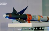 Xuồng không người lái đa năng Magura V7 trang bị tên lửa AIM-9 tối tân nhất