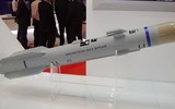 Anh ký thỏa thuận lịch sử cung cấp 5.000 tên lửa cho Ukraine