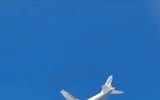 Siêu vận tải cơ An-124 bất ngờ xuất hiện trên bầu trời Kyiv sau 3 năm