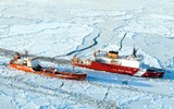 Mỹ báo động khi hàng loạt tàu phá băng Trung Quốc áp sát Alaska
