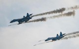 Điều gì xảy ra khi tiêm kích Su-27 đụng độ F-35 trên bầu trời Baltic?