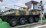 Thiết giáp BTR-22 'cách mạng hóa' của Nga bất ngờ áp sát biên giới Belarus - Ba Lan