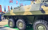Thiết giáp BTR-22 'cách mạng hóa' của Nga bất ngờ áp sát biên giới Belarus - Ba Lan