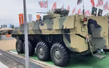 Thiết giáp BTR-22 'cách mạng hóa' của Nga bất ngờ áp sát biên giới Belarus - Ba Lan