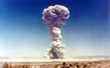 Toan tính thực sự của Tổng thống Trump khi tuyên bố 'nối lại thử hạt nhân'