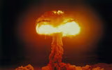 Toan tính thực sự của Tổng thống Trump khi tuyên bố 'nối lại thử hạt nhân'