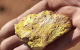 1.000 tấn quặng uranium từ Niger tới Nga khiến chính quyền Pháp bất an