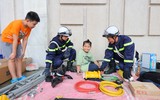 Học sinh, sinh viên với trải nghiệm thú vị tại triển lãm quốc tế phòng cháy, chữa cháy 