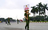 Hình ảnh buổi hợp luyện của Công an Hà Nội chuẩn bị Vòng chung kết Hội thi nghiệp vụ chữa cháy và cứu nạn, cứu hộ 2025