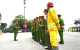 Hình ảnh buổi hợp luyện của Công an Hà Nội chuẩn bị Vòng chung kết Hội thi nghiệp vụ chữa cháy và cứu nạn, cứu hộ 2025