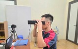 Công an xã Tây Phương tiếp dân giải quyết thủ tục hành chính cả buổi tối