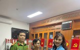 Hình ảnh người chiến sỹ Công an làm nhiệm vụ bảo vệ đêm hợp luyện sự kiện A80