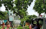 Hình ảnh người chiến sỹ Công an làm nhiệm vụ bảo vệ đêm hợp luyện sự kiện A80