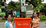 Hình ảnh người chiến sỹ Công an làm nhiệm vụ bảo vệ đêm hợp luyện sự kiện A80
