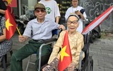 Người dân hân hoan ngắm khí tài hiện đại trong buổi sơ duyệt sự kiện A80