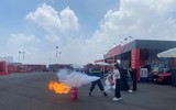 Hình ảnh đẹp của Công an Thủ đô qua hoạt động trải nghiệm phòng cháy tại Triển lãm thành tựu đất nước