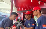 Hình ảnh đẹp của Công an Thủ đô qua hoạt động trải nghiệm phòng cháy tại Triển lãm thành tựu đất nước