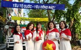Biển cờ Tổ quốc tung bay 800 mét giữa lòng Thủ đô