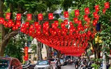 Biển cờ Tổ quốc tung bay 800 mét giữa lòng Thủ đô