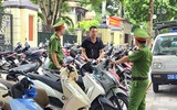 Công an phường Ba Đình xử lý bãi xe 