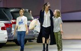 [ẢNH] Hành trình “lột xác” ngoạn mục của các “thiên thần” nhà Angelina Jolie – Brad Pitt